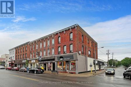 18 BROCK STREET WEST, Uxbridge, Онтарио L9P 1P1, Канада