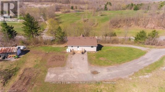 656 A COOPER ROAD, Madoc, أونتاريو K0K 2K0, كندا 
