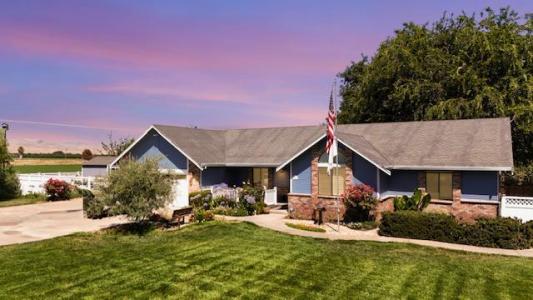 1137 Apricot Avenue, Patterson, California 95363, USA