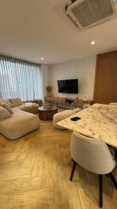 Henry Diaz esquina Pascual Ramon Casco , Loma Pytá, Asunción 00001, Paraguay