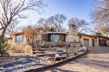 228 N Galbraith Ave, Kerrville, Texas 78028, USA