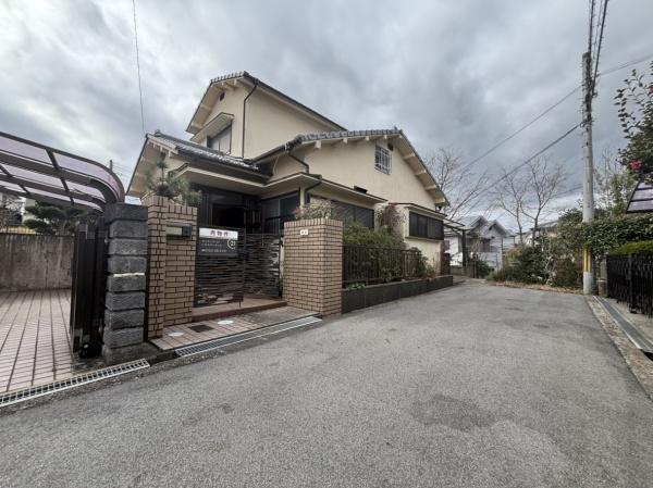 三室2丁目14-1, 生駒郡三郷町三室2丁目14-1, 生駒郡三郷町, Nara 636-0802, Japão