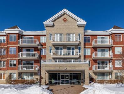 1935  Rue Adoncour, Longueuil (Le Vieux-Longueuil), Quebec J4N 1S2, Canada