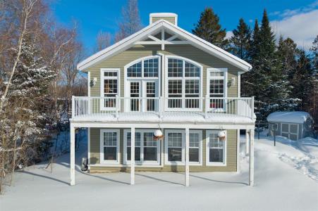 45  Rue Molière, Eastman, Квебек J0E 1P0, Канада