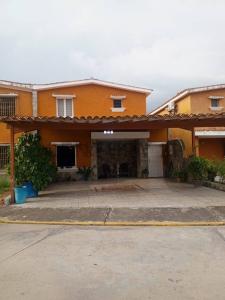Urbanización Valle Real Venta de Townhouse en San Diego, San Diego, Carabobo 00001, Venezuela