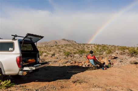 3120 Stonehill Avenue, Joshua Tree, California 92252, USA