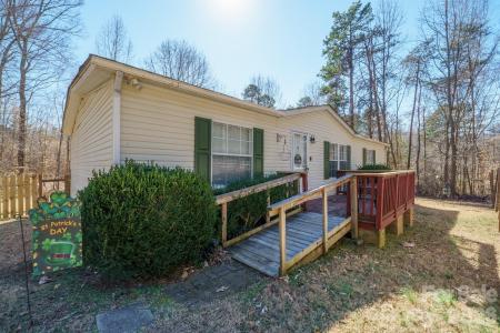 1049 Ramsey Street, Stanley, Северная Каролина 28164, Соединенные Штаты