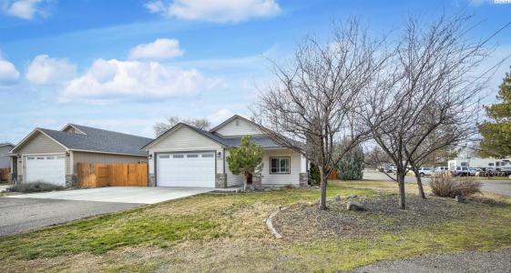 3742 Grant Loop, West Richland, Washington 99353, Stati Uniti