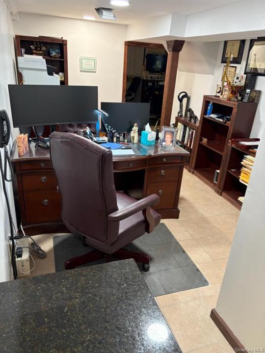 111 Lockwood Ave , Yonkers, New York 10701, Stati Uniti