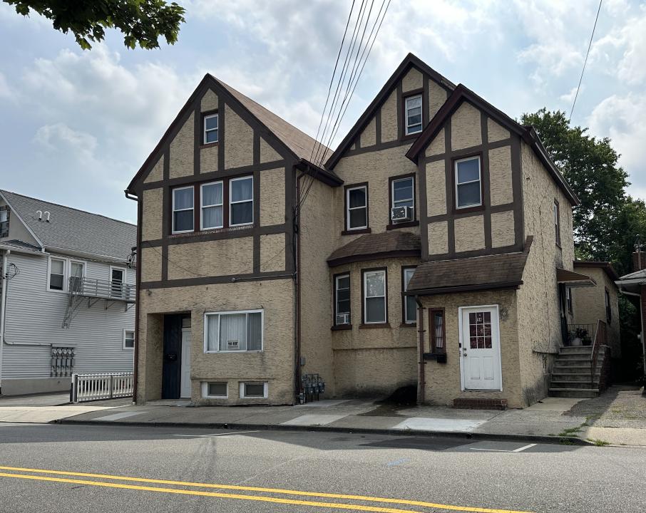 54 Stuyvesant Ave, Lyndhurst, New Jersey 07071, USA