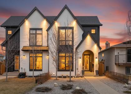 7712 36 AVENUE NW, Calgary, Alberta T3B 1V3, Canada