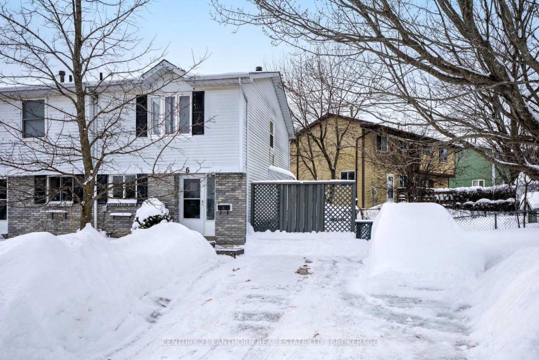 6 WOODSTONE CRESCENT, Kingston, Ontario K7M 6K9, Kanada