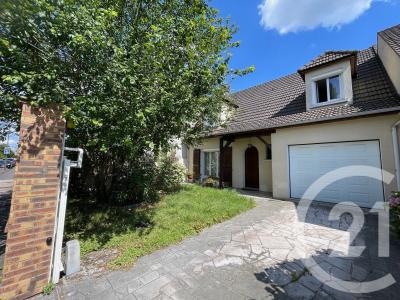 Pontault Combault, Isla De Francia 77340, Francia