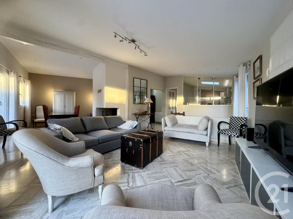 Villiers Le Bacle, Île-de-France 91190, Francja