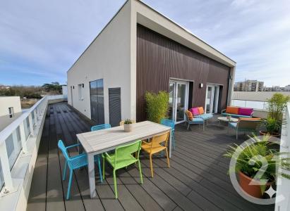 Champagne Au Mont D Or, Rodano-Alpi 69410, Francia