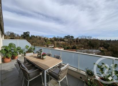 Champagne Au Mont D Or, Rodano-Alpi 69410, Francia