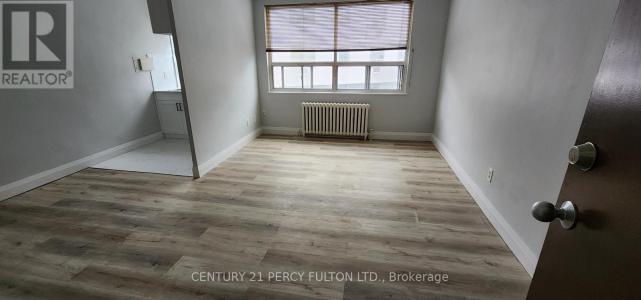 2275 WESTON ROAD, Toronto (weston), אונטריו M9N 1Y3, קנדה 