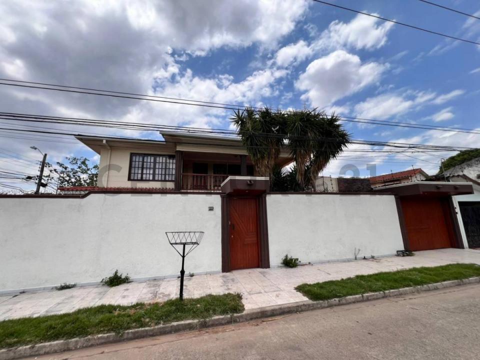 av canal cotoca calle mores entre 2do y 3er anillo , Este, Santa Cruz 591, Bolivia