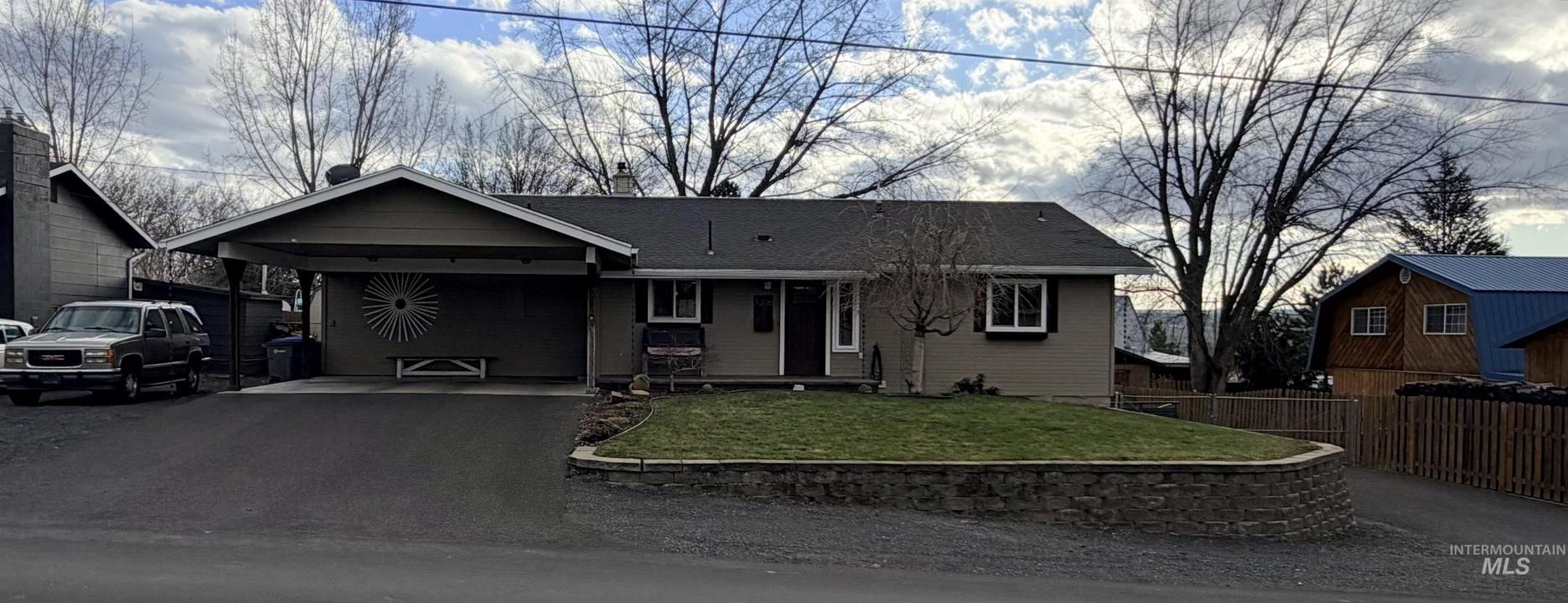 1306 Hemlock Ave, Lewiston, Idaho 83501-5728, USA