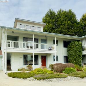 825 BROOKHAVEN Dr unit: B, Brookings, Oregon 97415, USA