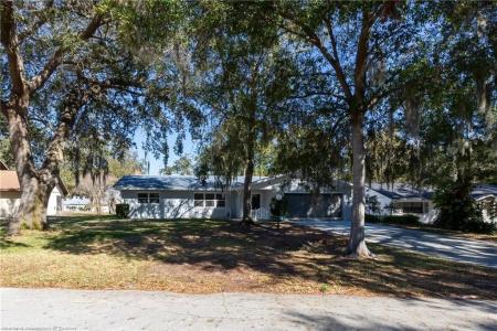 112 Lakeside Road, Sebring, Florida 33870, USA