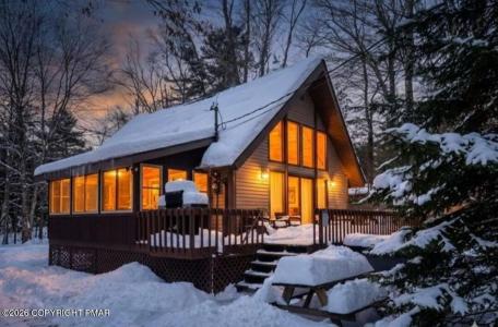 102 King Arthur Road, Pocono Lake, Pennsylvanie 18347, États-Unis