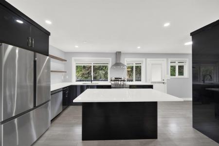1752 55 STREET, Tsawwassen, British Columbia V4M 3K8, Canada