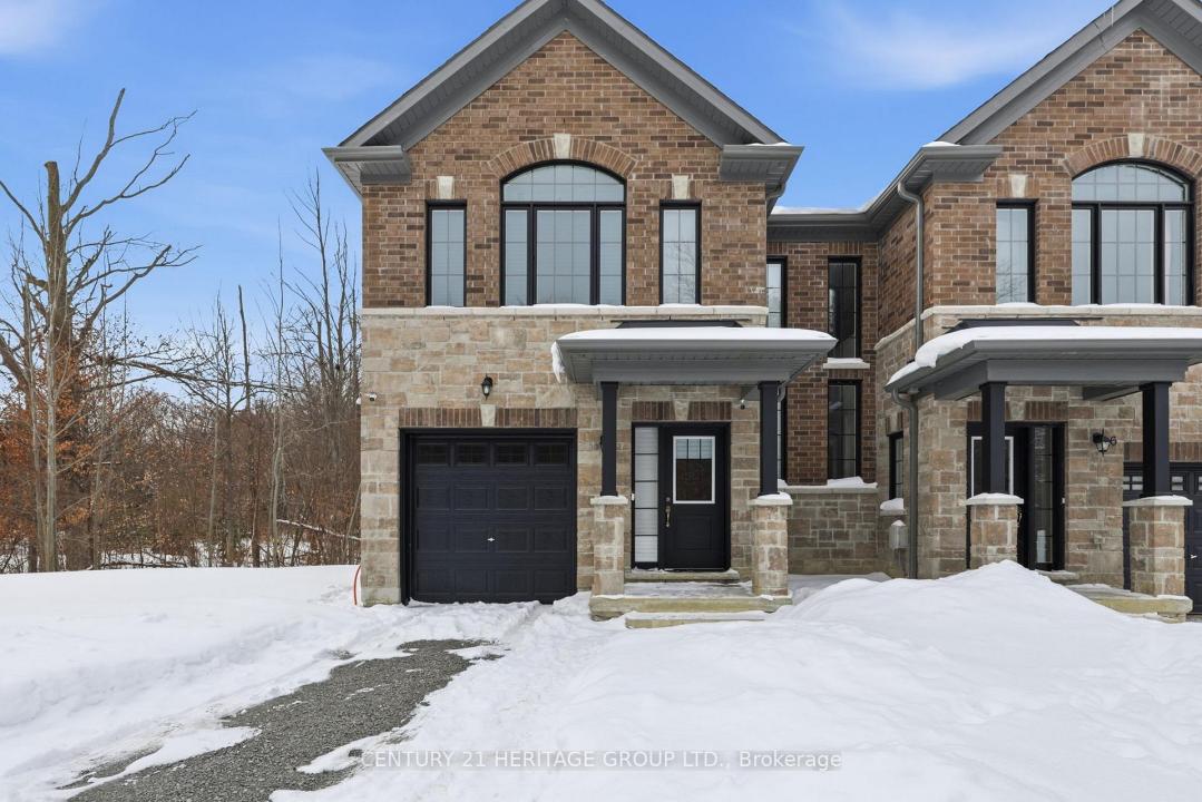 8 SCOTIA ROAD, Georgina, 安大略省 L0E 1R0, 加拿大