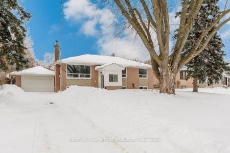142 KINGSLYNN DRIVE, King, Ontario L7B 1H1, CANADÁ