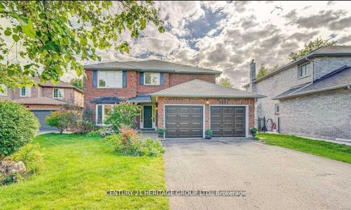 27 HAMMOND DRIVE, Aurora, Ontario L4G 2T8, Canada