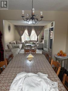 15 SHALLICE COURT, Toronto (rouge), Ontario M1B 4W7, Canadá