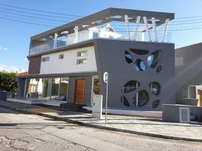 Mesa Geitonia, 塞浦路斯