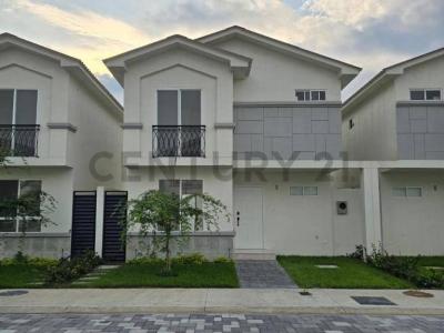 URB. CASA LAGUNA MZ 7 S 9, Daule, Guayas 00001, Ecuador