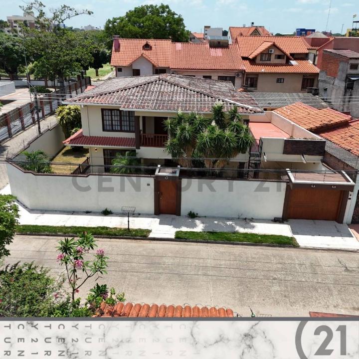 Av. canal cotoca 2do. y 3er anillo , Este, Santa Cruz 0000, Bolivien