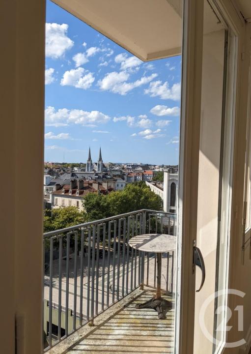 Pau, Akitanya 64000, Fransa