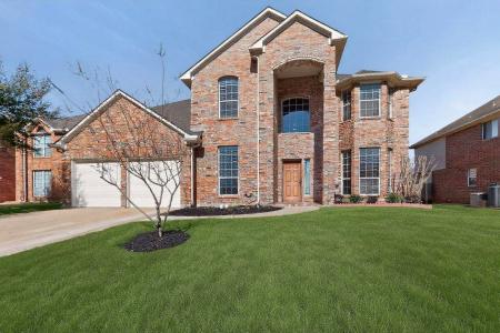 5828 Ivy Glen Drive, Grand Prairie, Texas 75052, USA
