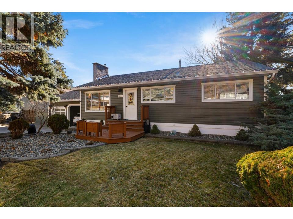 2114 CASTILLOU CRESCENT, Merritt, Colúmbia Britânica V1K 1H8, Canadá