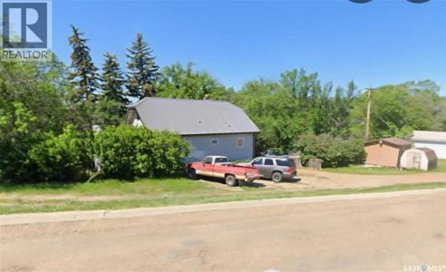 2014 1ST STREET N, Rockglen, Saskatchewan S0H 3R0, Canada