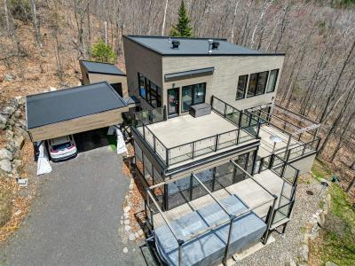 740 Mtée de l'Adret, Sainte-Adèle, Квебек J8B 0E6, Канада