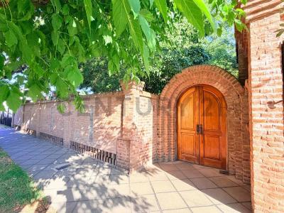 Ituzaingó, GBA Oeste 1714, Argentina