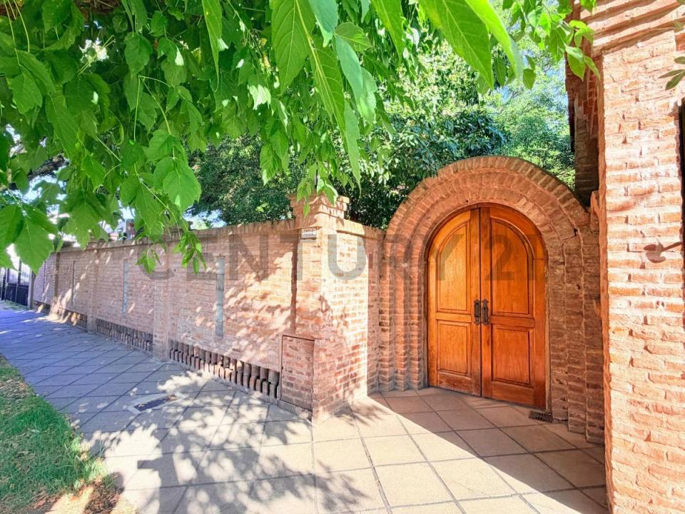 Ituzaingó, GBA Oeste 1714, Argentina