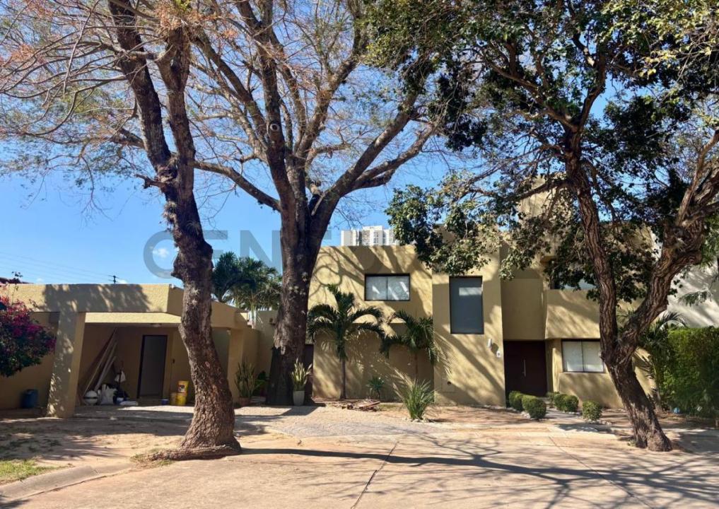 Condominio La Hacienda 3 , Norte, Santa Cruz 00001, Bolivie