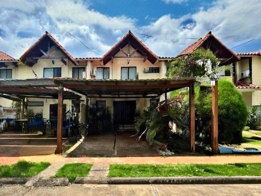 CONDOMINIO DORIA PAMPHILI, REMANSO 3 LOTE 67, Norte, Santa Cruz 0000, Bolivia