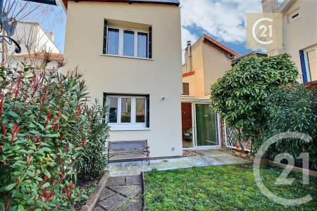 Les Pavillons Sous Bois, Isla De Francia 93320, Francia