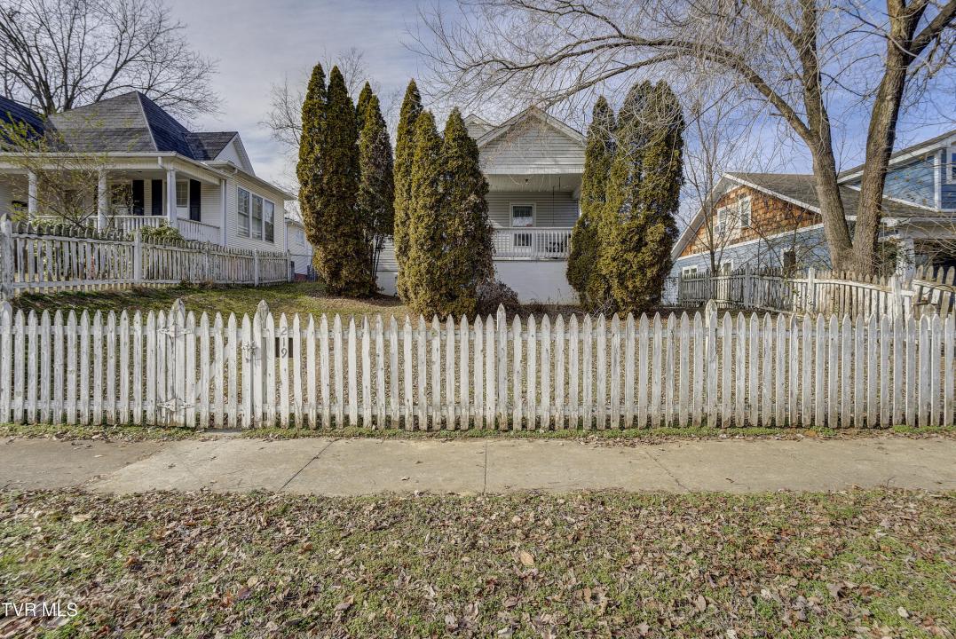 219 East Chilhowie Avenue, Johnson City, Tennessee 37601, États-Unis