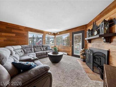 407 S Vasels RD 49, Brian Head, Utah 84719, USA