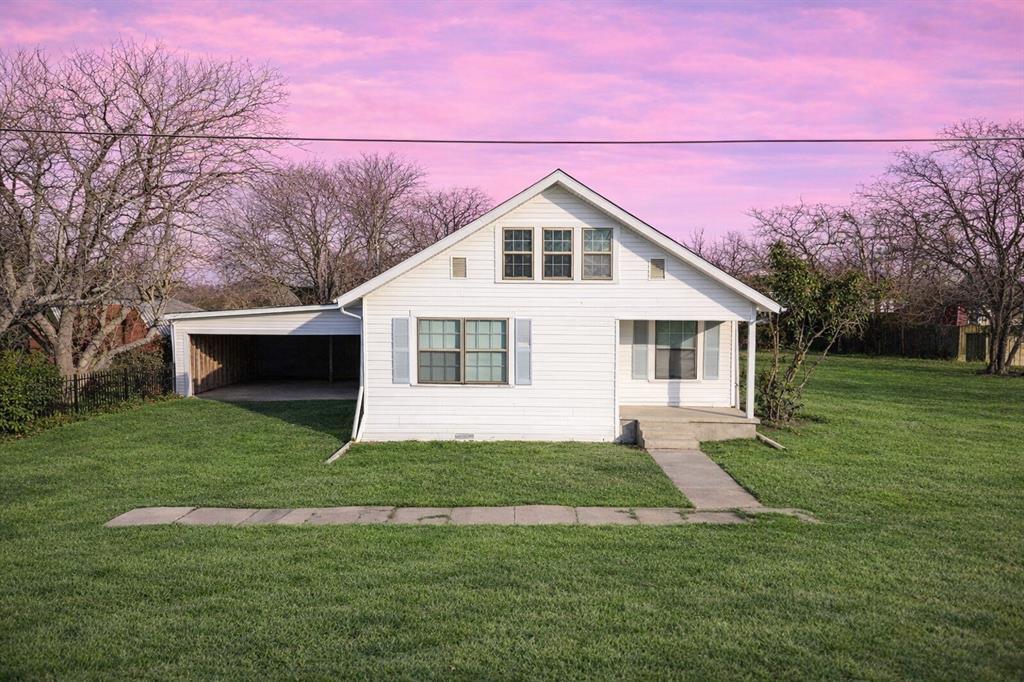 108 W Stroud Street, Frost, Texas 76641, États-Unis