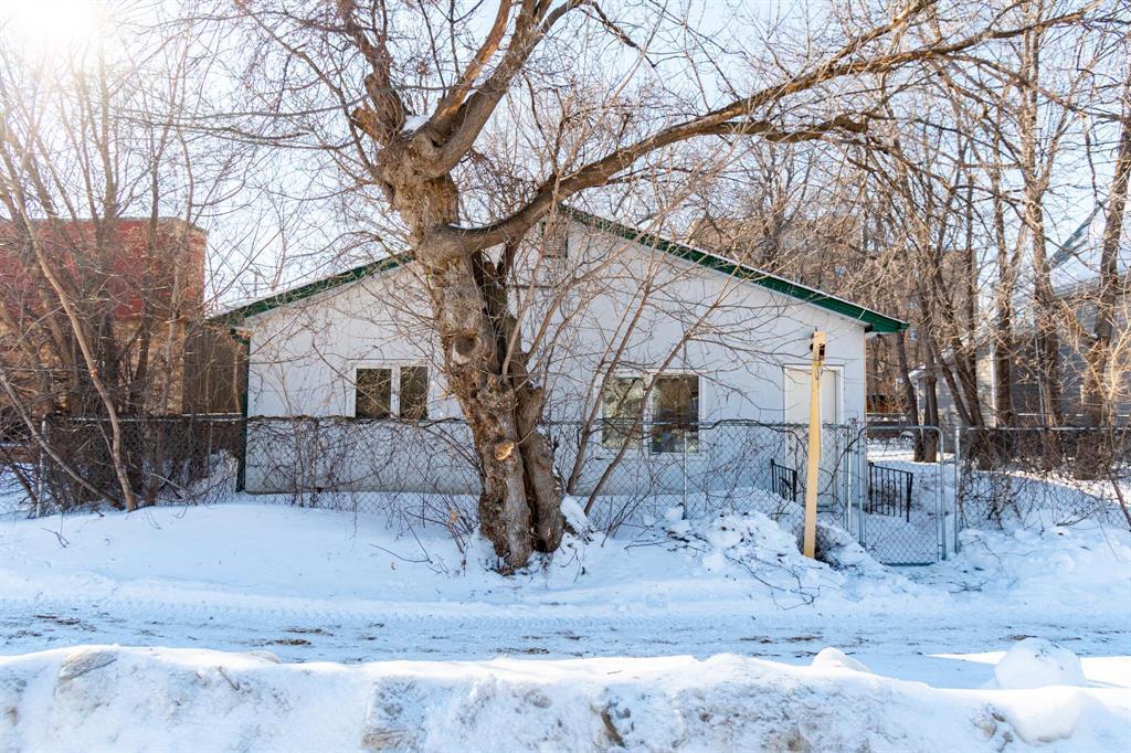 206 DUFFERIN AVENUE, Selkirk, Manitoba R1A 1C1, Canada