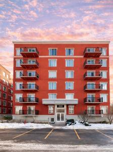 1550  Boul. Henri-Bourassa O., Montréal (Ahuntsic-Cartierville), Québec H3M 3G4, Canada