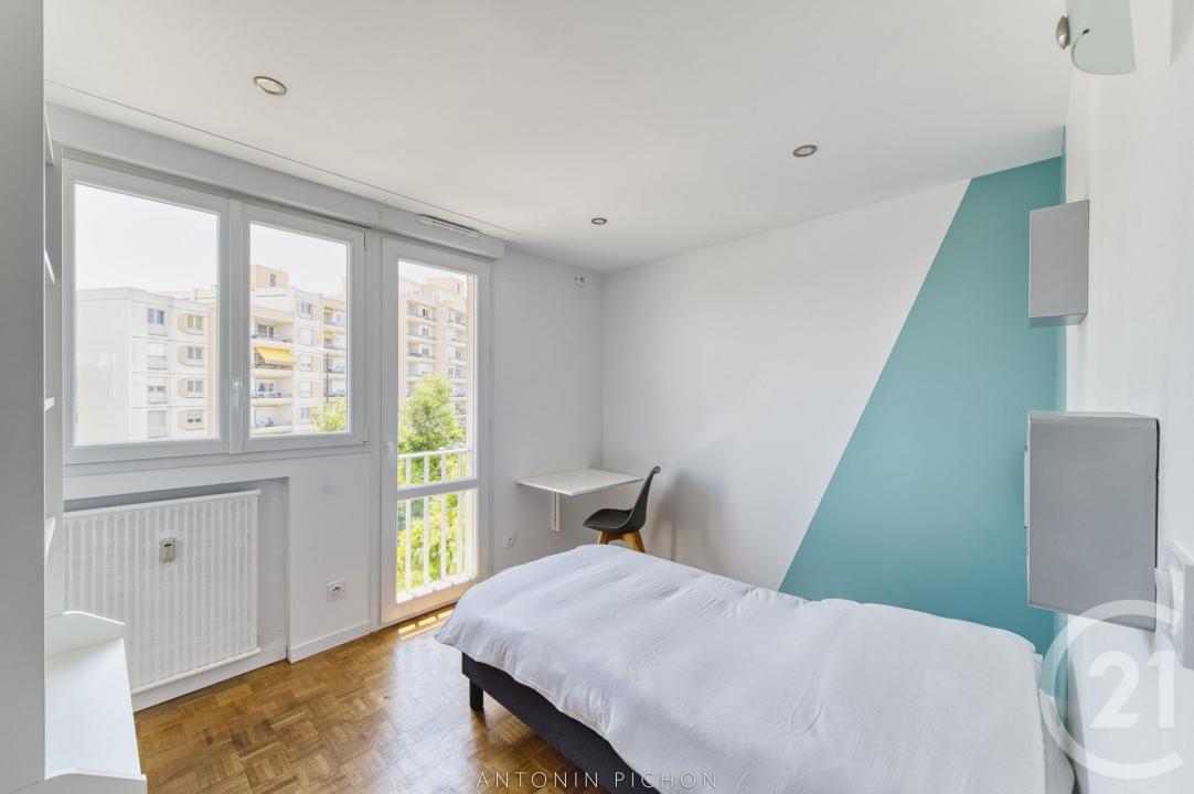 Laval, Pays De La Loire 53000, France